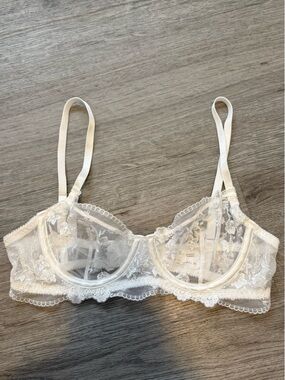 KAT THE LABEL BRALETTE